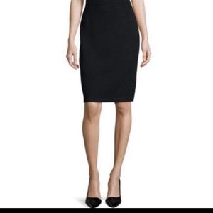 St. John Basics Knitted Black Skirt  Size 2 black  Fitted Skirt  Minimal  Staple